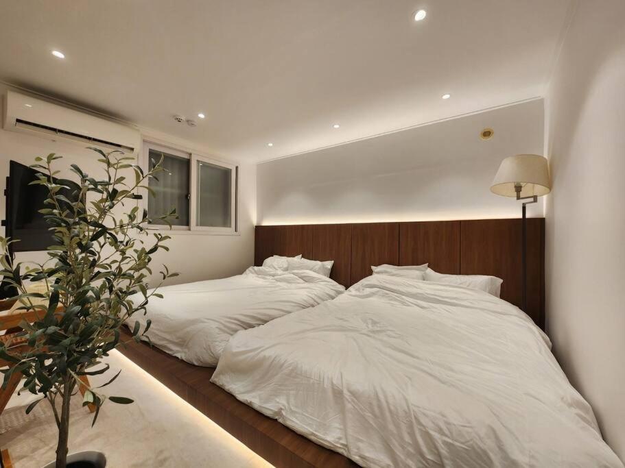 Ian Seongsu Apartment *